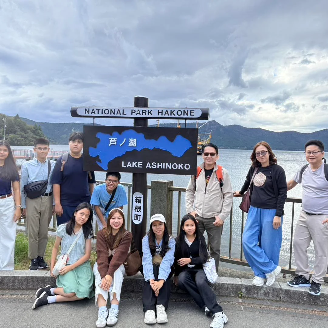 Travel 8